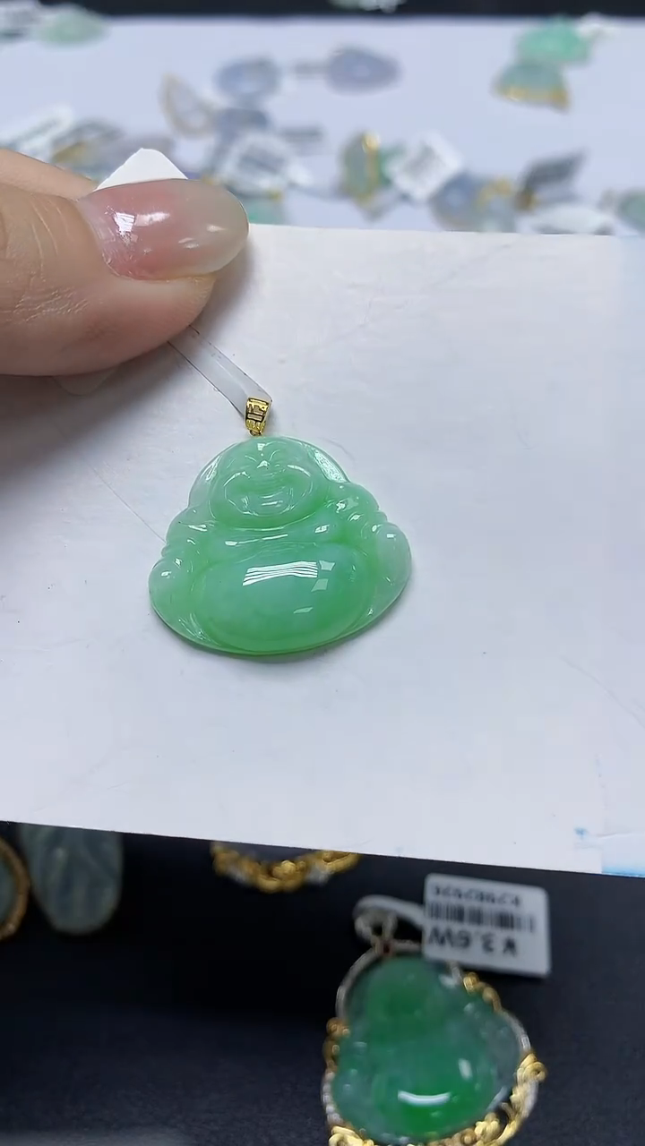 翡翠18K金镶嵌颈饰天然缅甸翡翠A货