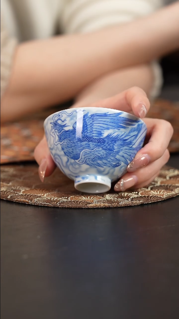 【闪购商品】杯看山柴窑青花凤杯