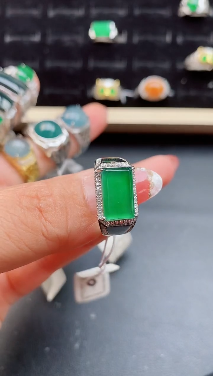 【闪购商品】翡翠戒指银S925镶嵌5080505