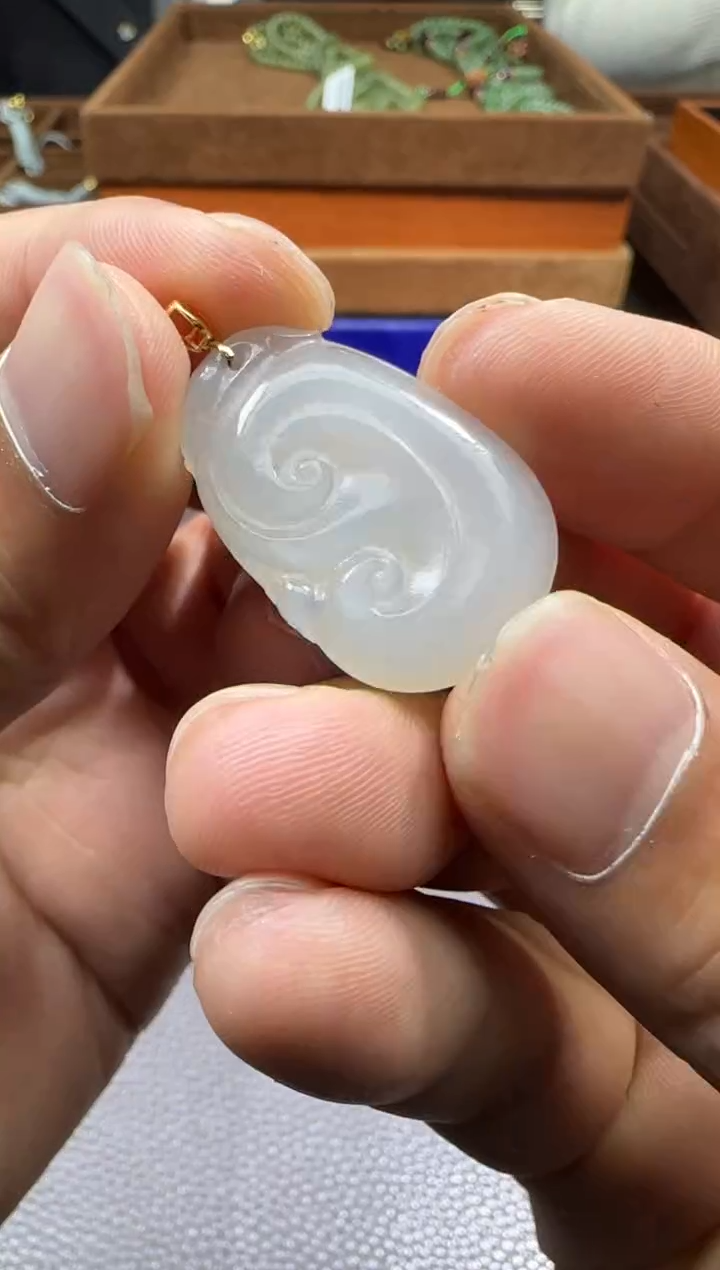 【闪购商品】和田玉【海116】3318K金镶嵌9052