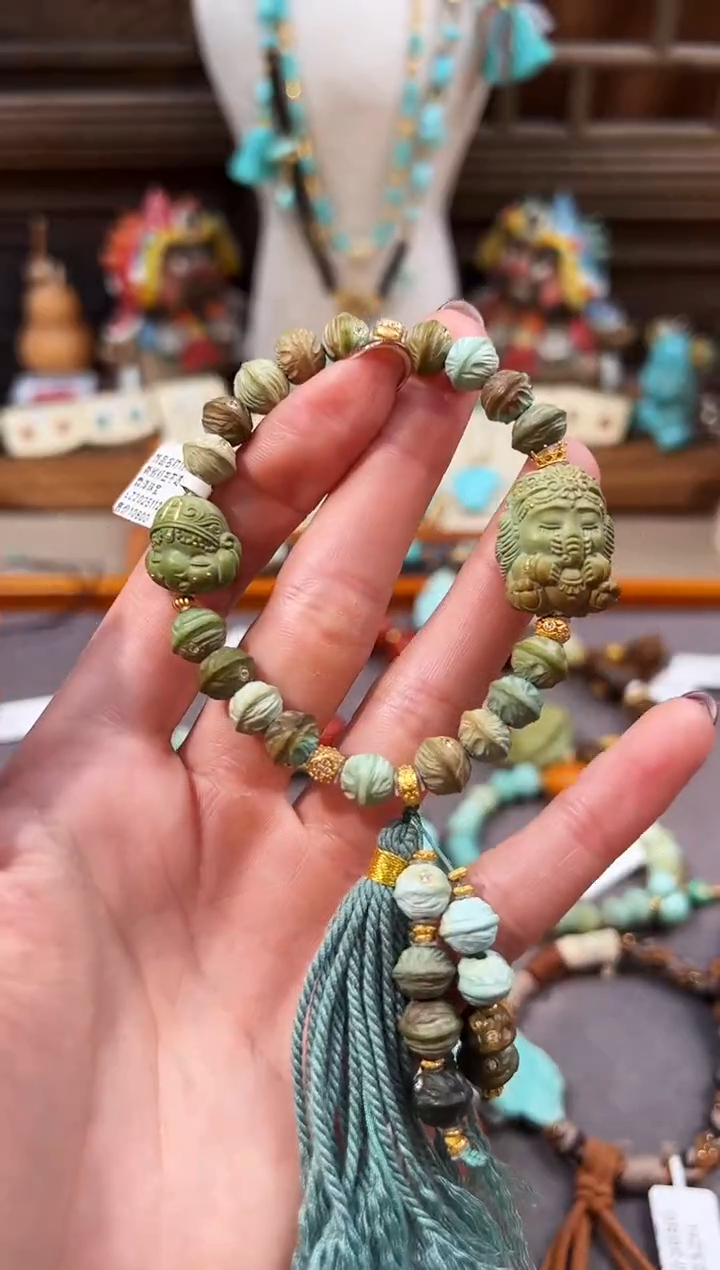 18K金镶嵌绿松石手链象神百香籽手链