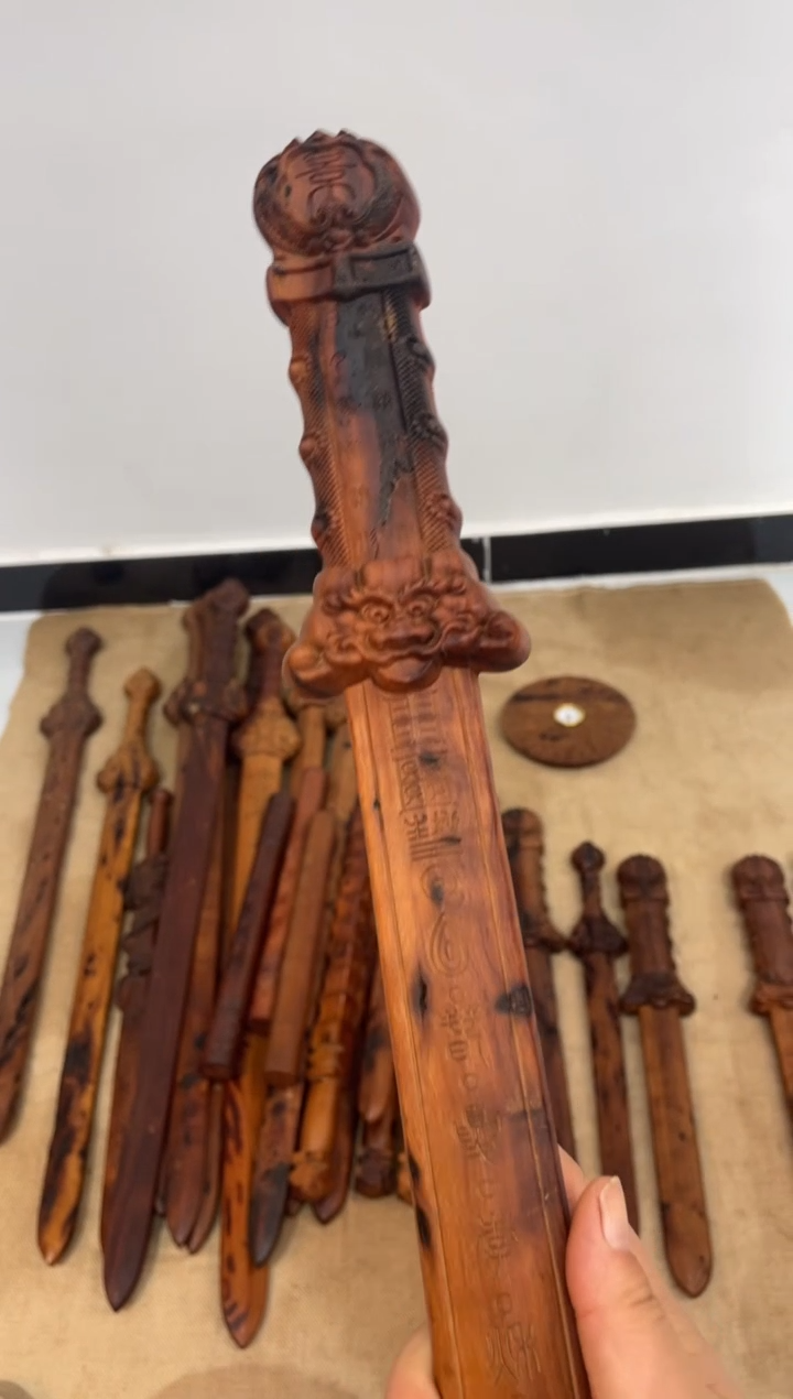 木枣木瑕疵39公分景震剑——不退换