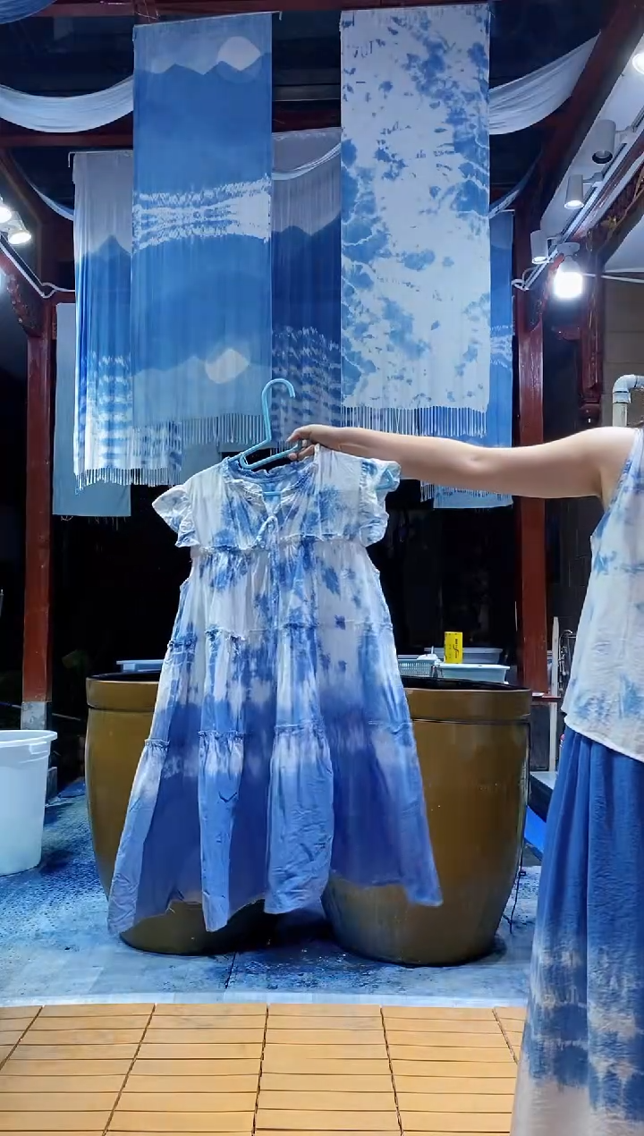 云浅蓝深 扎染服装   072