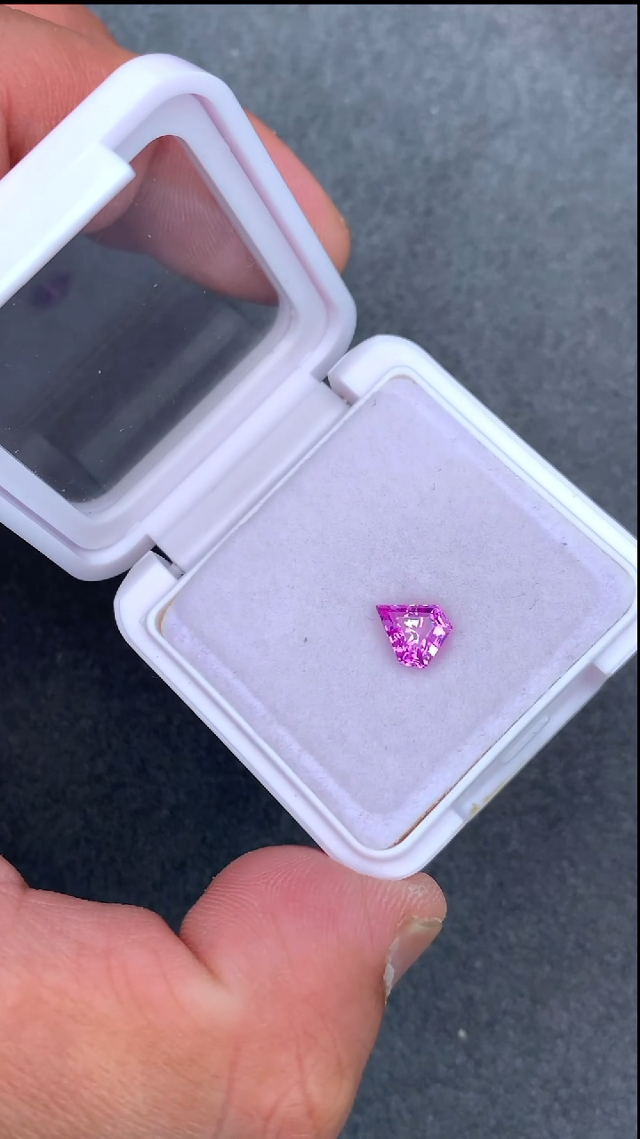 【闪购商品】蓝宝石裸石未镶嵌1.06克拉