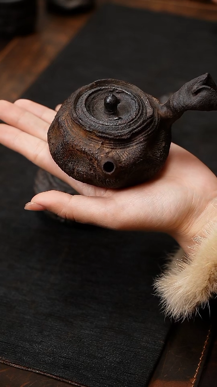 【闪购商品】浟庐手作紫砂侧把.....y..