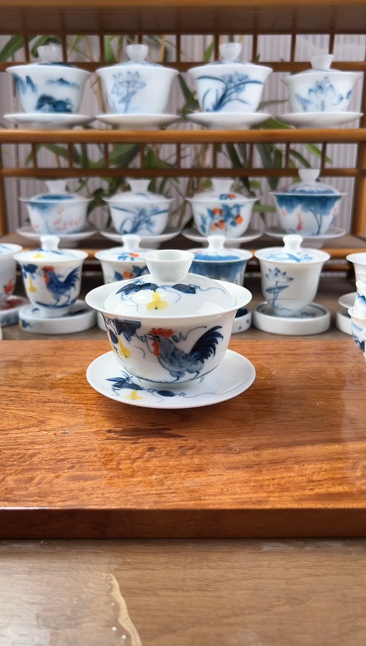 微瑕葫芦公鸡180CC三才盖碗