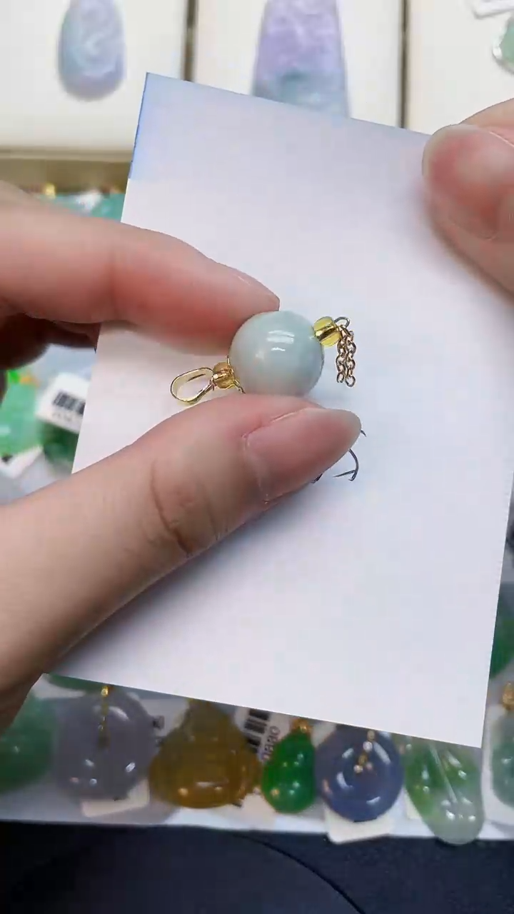 翡翠未镶嵌颈饰0000000000