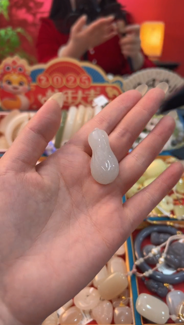 【闪购商品】和田玉吊坠未镶嵌白玉精雕白菜