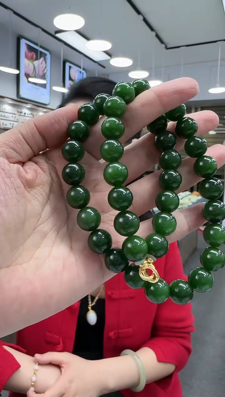 【闪购商品】和田玉项链未镶嵌18K金12mm碧玉菠菜绿仙女链