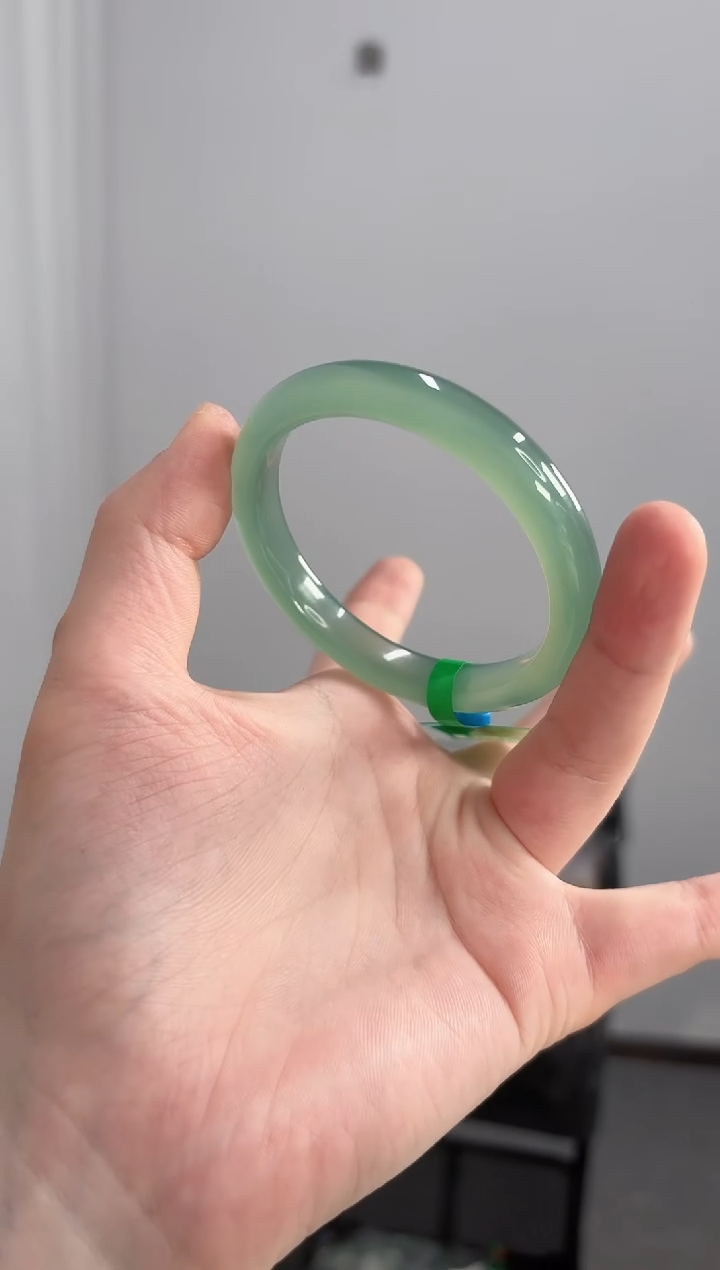 【闪购商品】玛瑙/玉髓手镯未镶嵌52圈