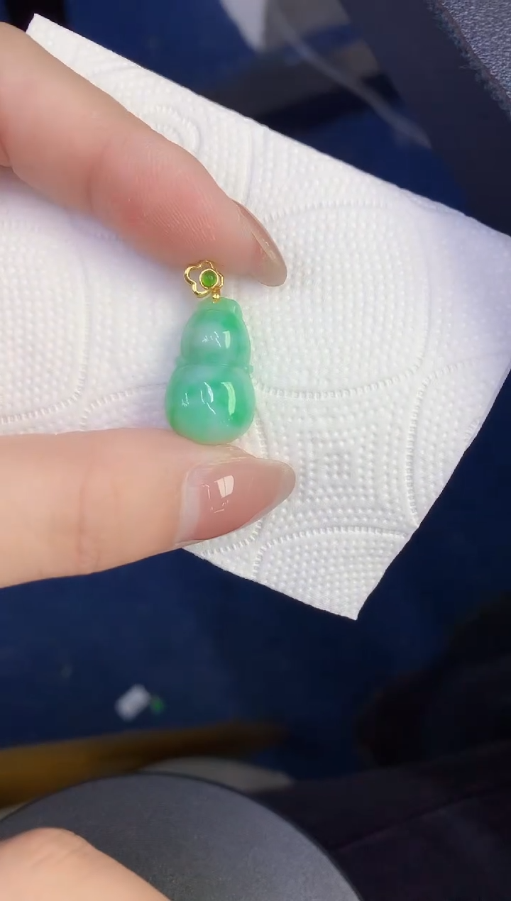 颈饰未镶嵌翡翠缅甸天然翡翠A货