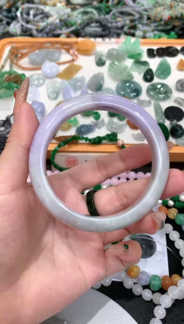定制翡翠未镶嵌翡翠57圈口