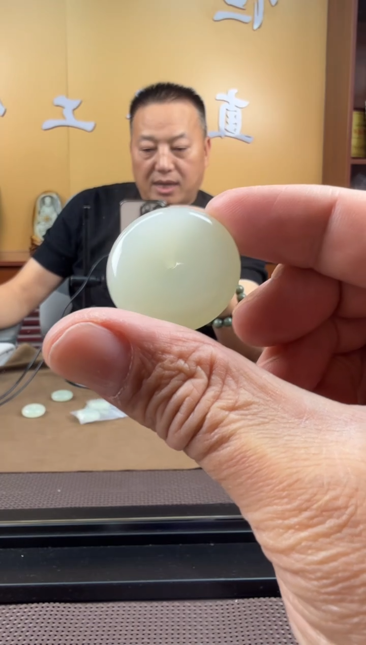 颈饰未镶嵌和田玉挂件（多样性发一）