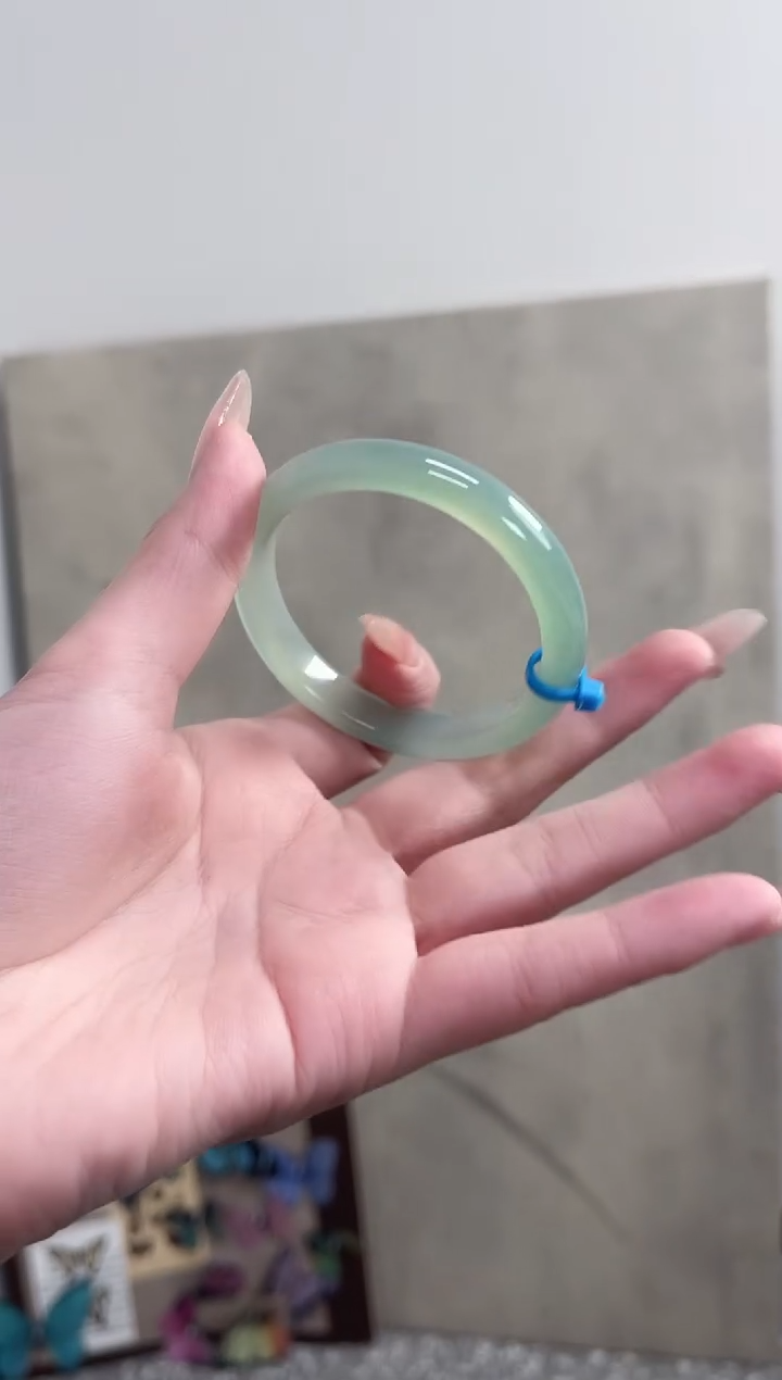 【闪购商品】玛瑙/玉髓手镯未镶嵌52圈