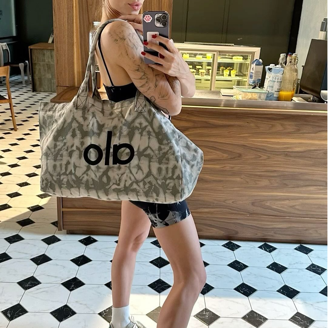 歪厂出品 Alo 迷彩布面印花休闲包