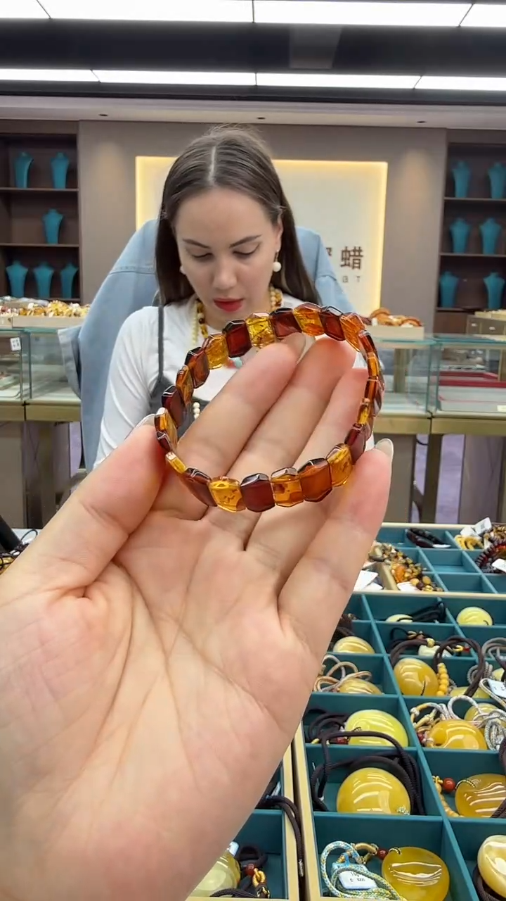 手链琥珀未镶嵌56秒拍号 假一罚三 