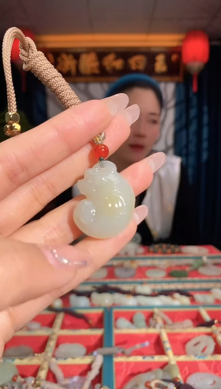 和田玉未镶嵌挂件鱼化龙