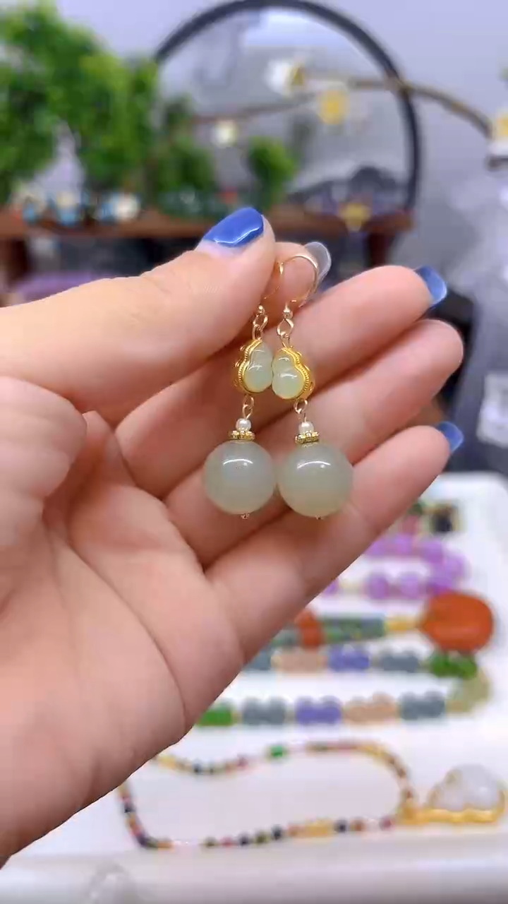 14K金镶嵌和田玉耳饰E714