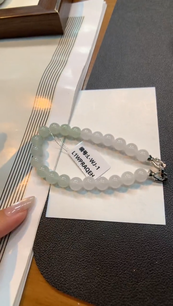 未镶嵌手串翡翠手串