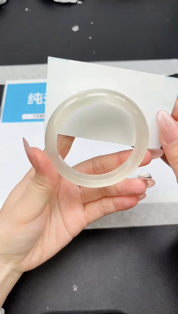 【闪购商品】石英质玉手镯未镶嵌259-56