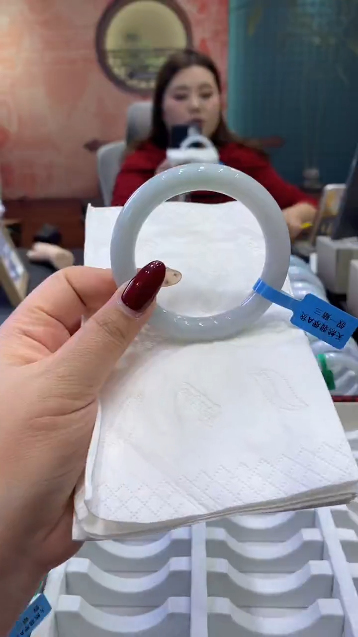 【闪购商品】翡翠手镯未镶嵌多人0017613