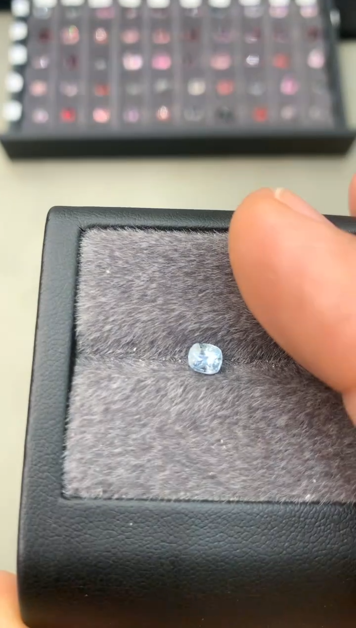 【闪购商品】定制蓝宝石裸石未镶嵌0.55ct 缅甸无烧彩色蓝宝石