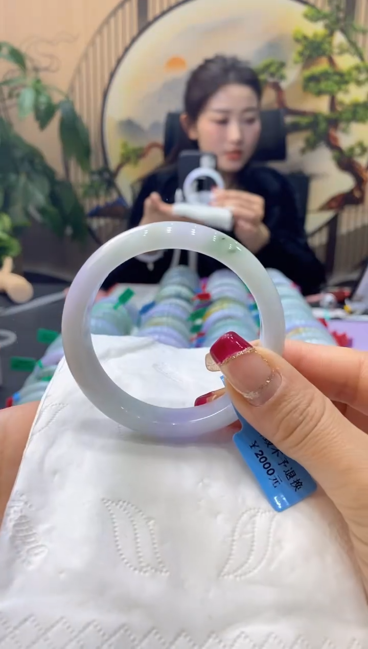 【闪购商品】翡翠手镯未镶嵌99913724