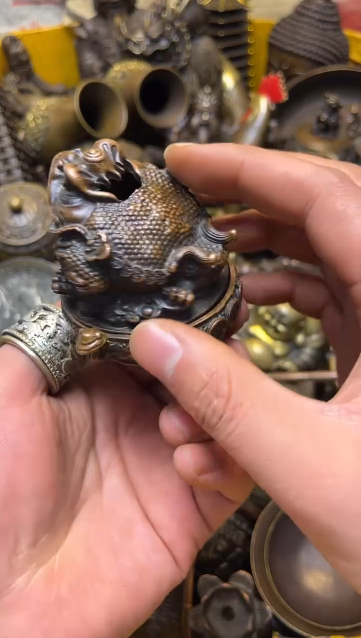 精美铜器，点击下单