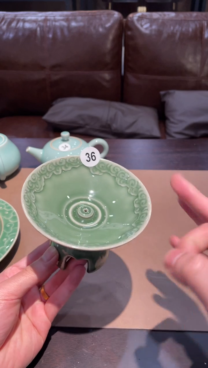 36窑承青瓷高足香插