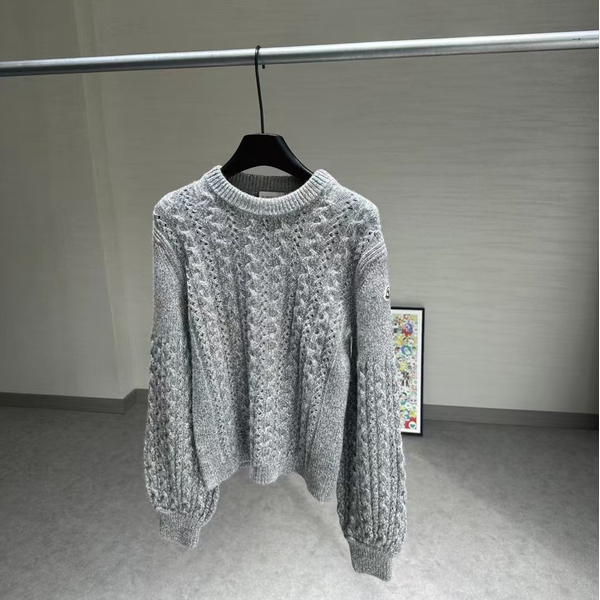 未使用 MONCLER 休闲潮流秋冬纯色长袖毛衣 MT