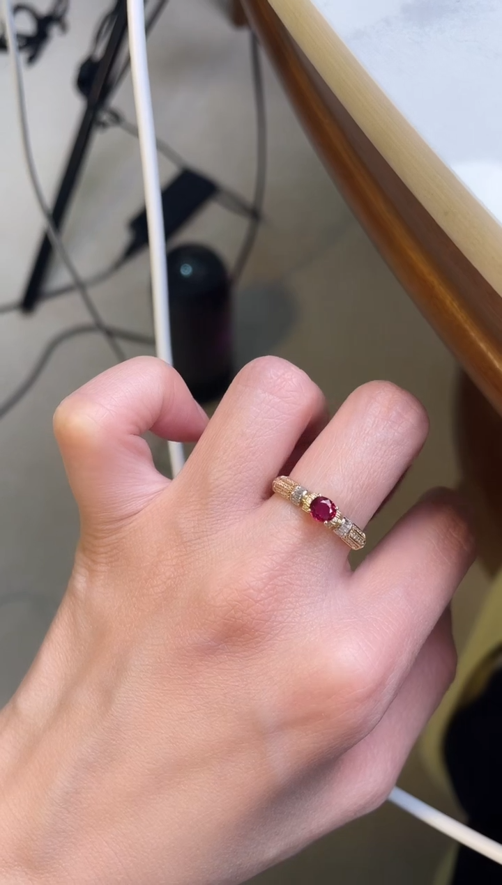 【闪购商品】红宝石戒指18K金镶嵌主石：0.47ct