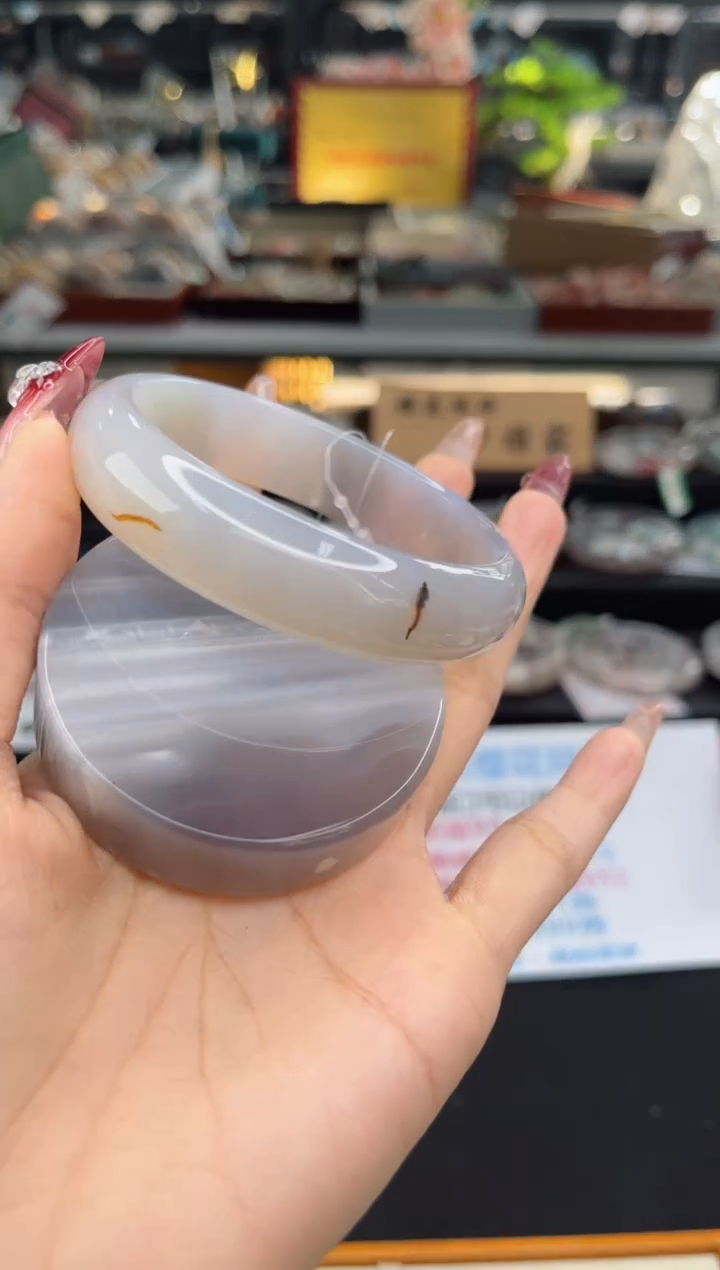 【闪购商品】石英质玉手镯未镶嵌61圈口（不退不换）1491310