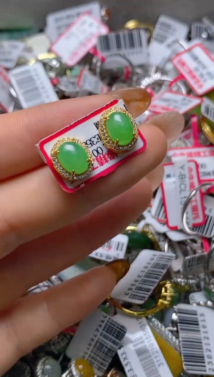 银S925镶嵌戒指翡翠百内无证书