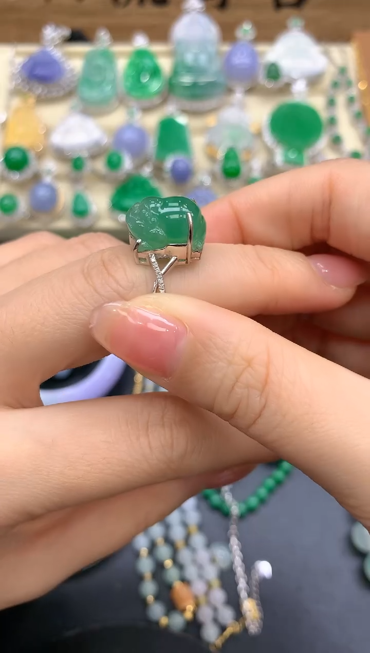 【闪购商品】翡翠戒指18K金镶嵌430-中国好珍宝