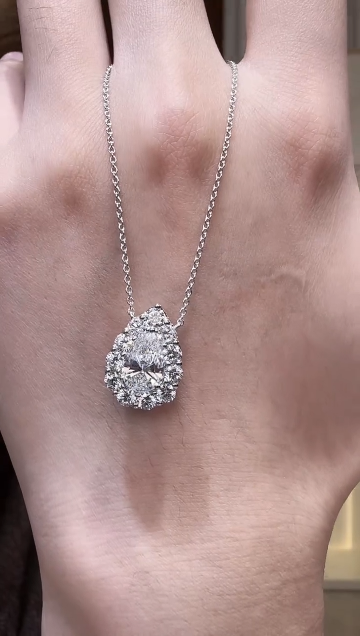 18K金镶嵌颈饰实验室培育钻石满钻水滴项链  主石2卡