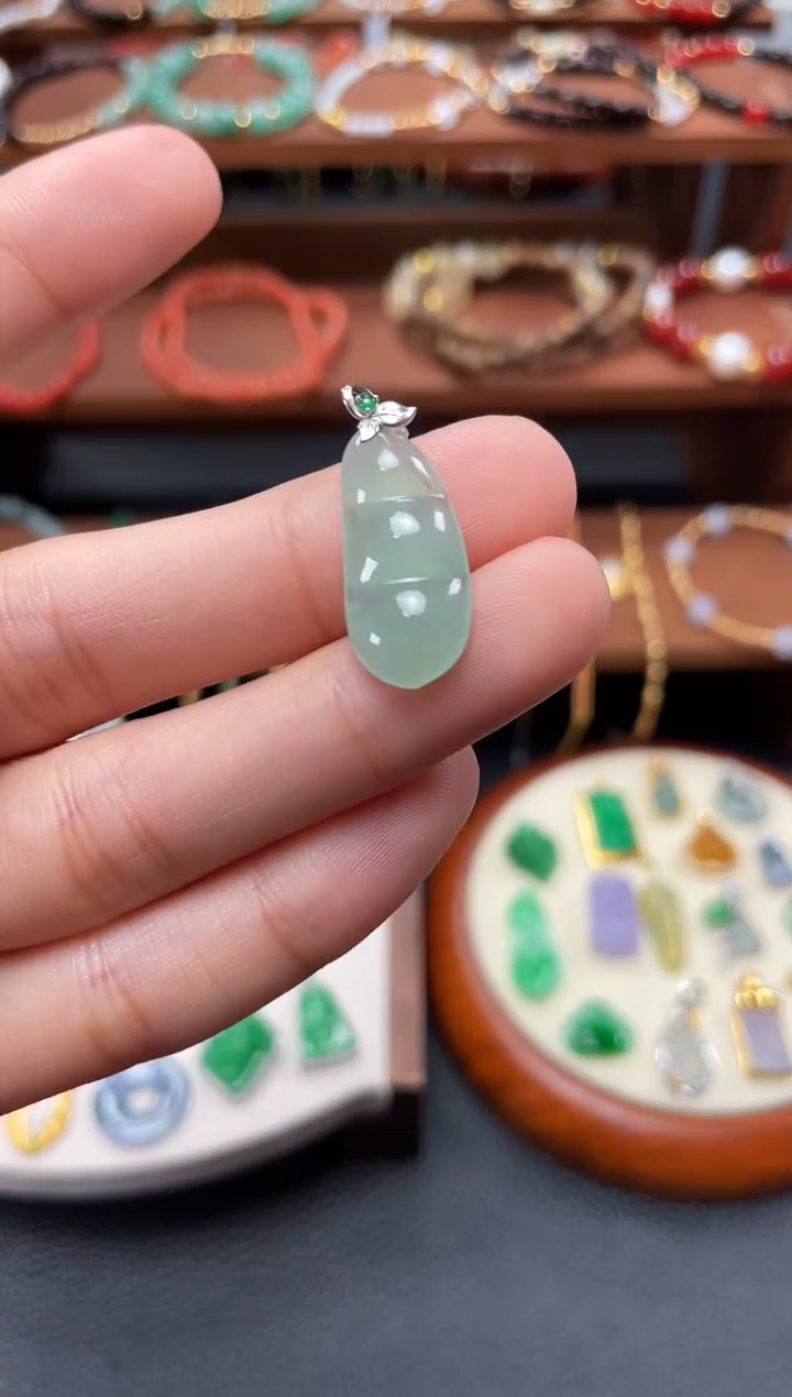 【闪购商品】翡翠吊坠(不含链)18K金镶嵌 一个  JK645