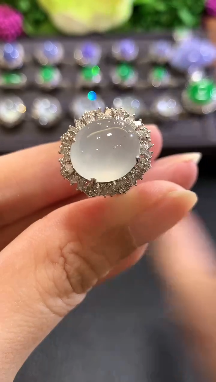 18K金镶嵌戒指翡翠b110  