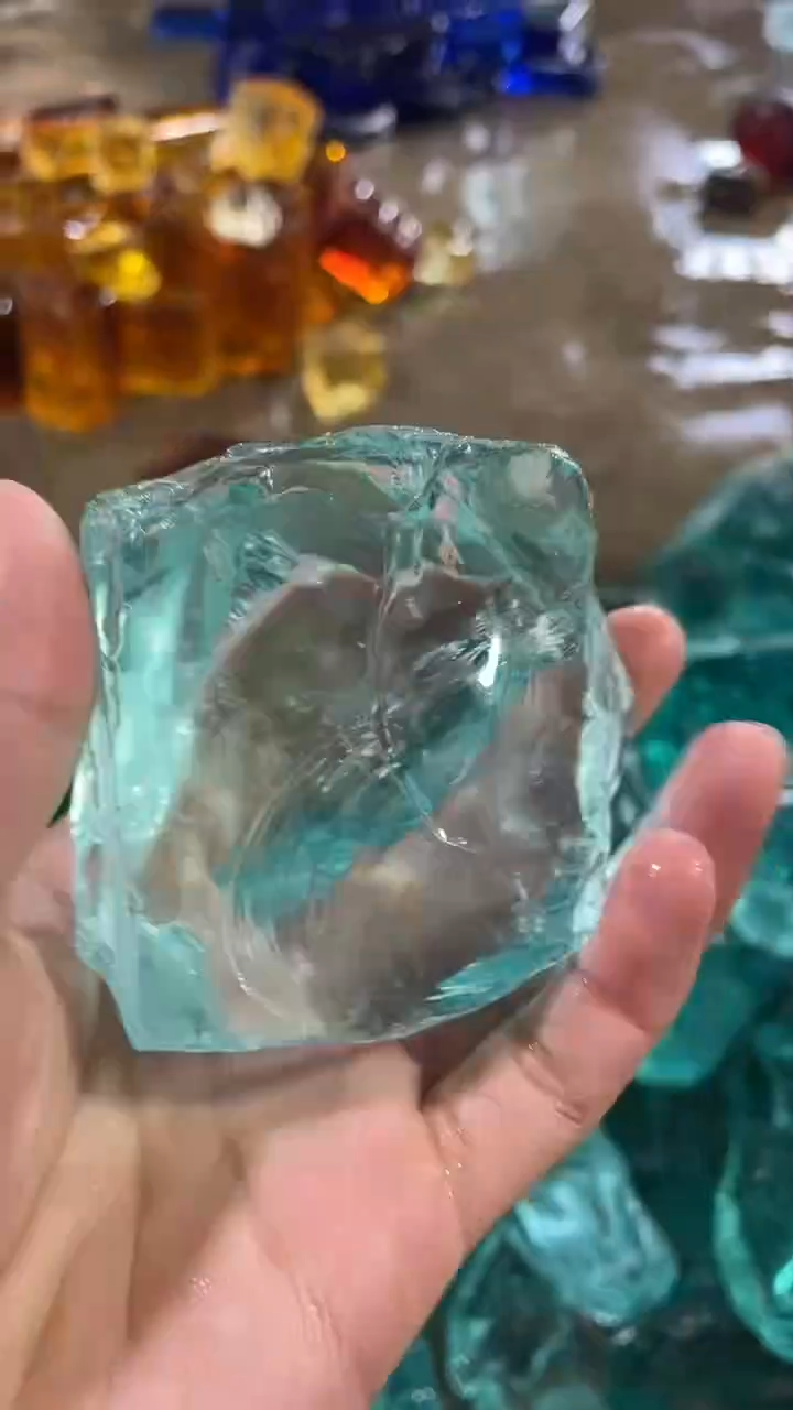 新疆五彩石原石摆件