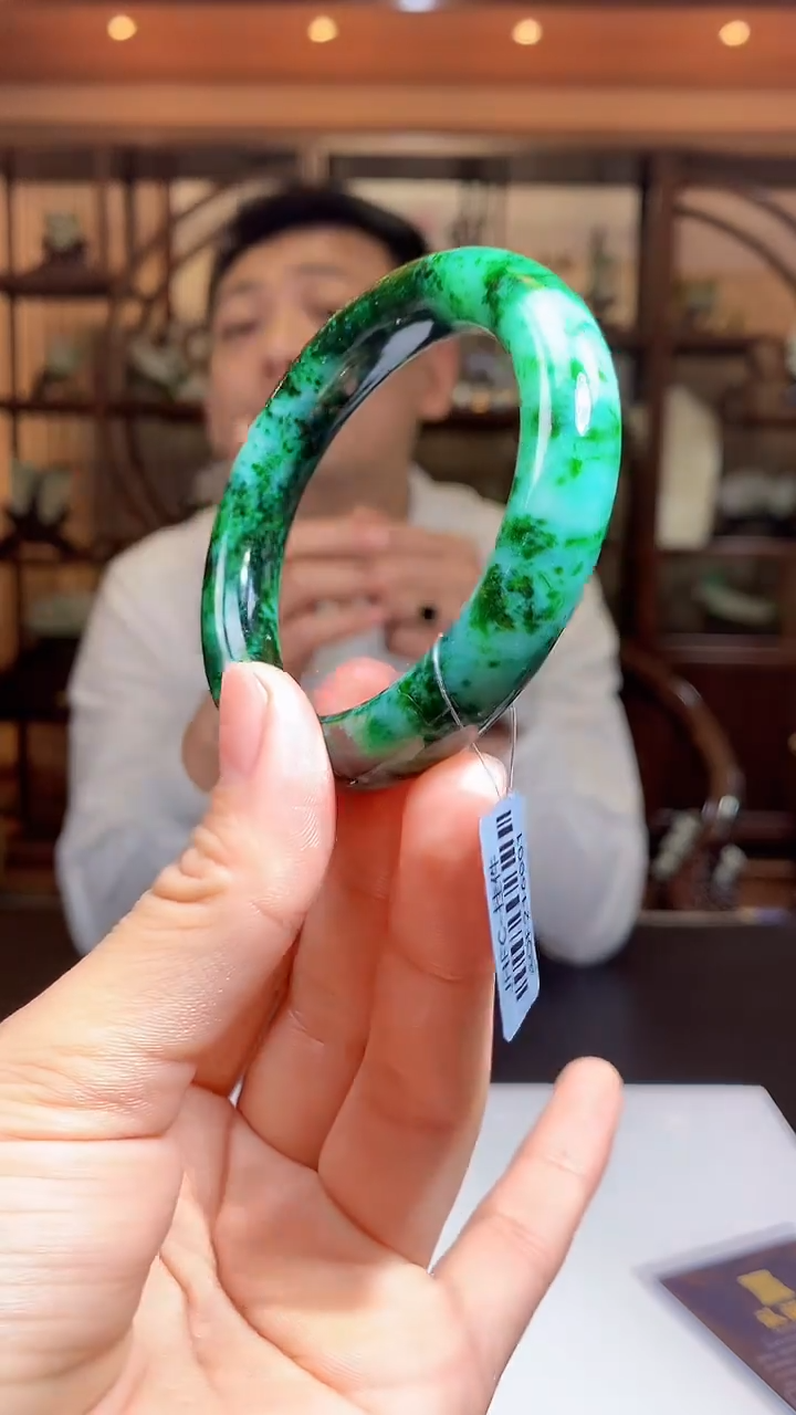 定制翡翠未镶嵌1085hm-毛货手镯（配底座）42