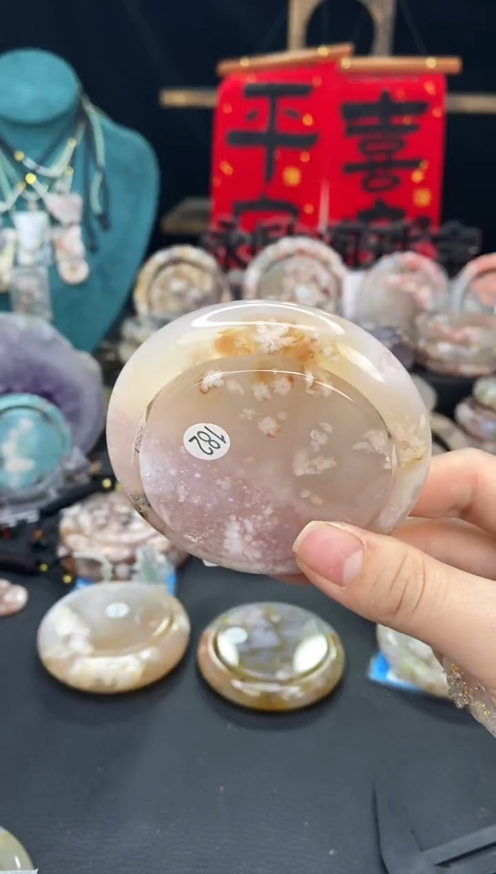 【闪购商品】石英质玉手镯（圆镯）未镶嵌59