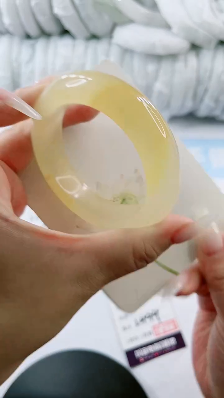 【闪购商品】石英质玉手镯未镶嵌多样性发货L494