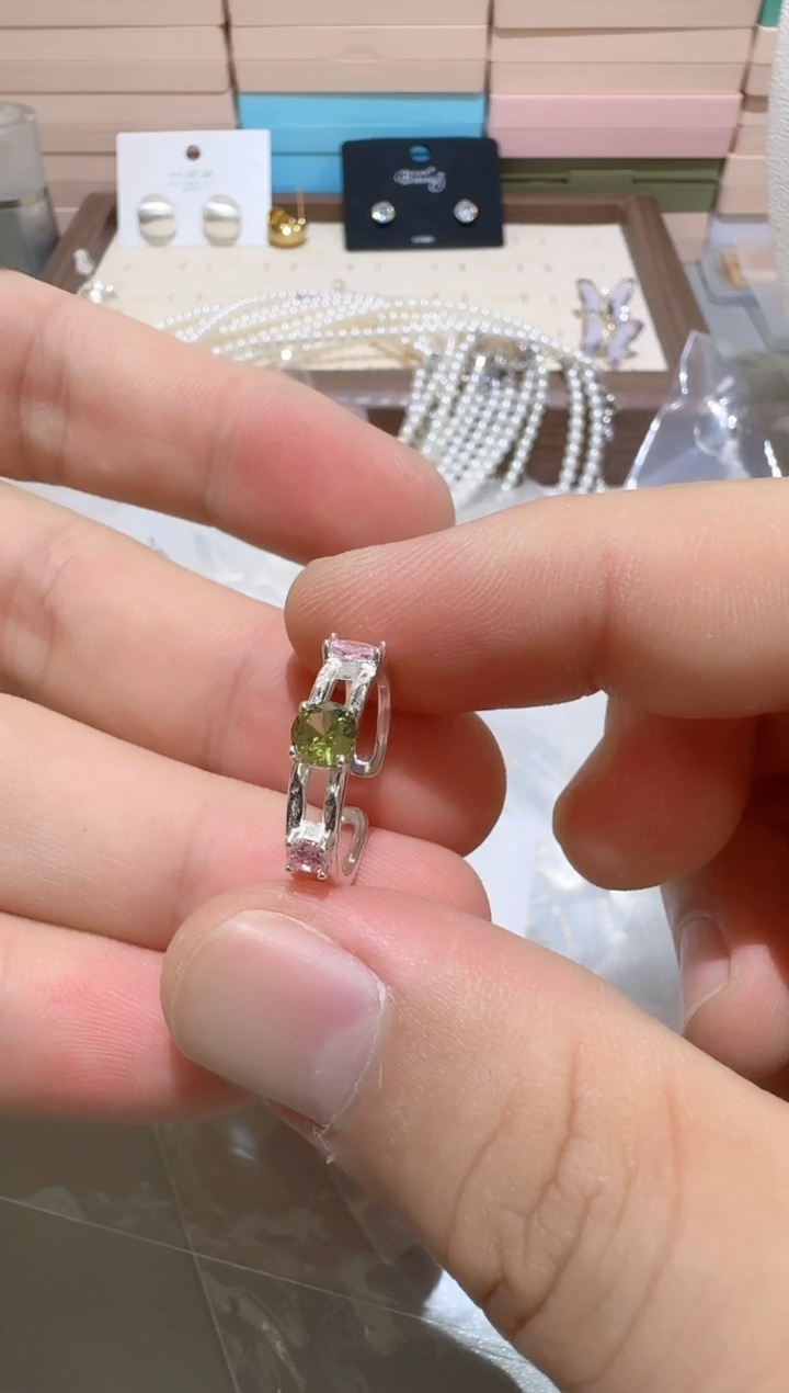 925银合成立方氧化锆?****果B165