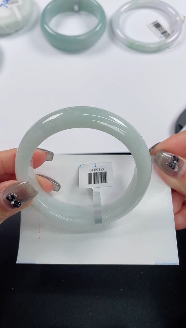 未镶嵌手镯翡翠基地发货H8978