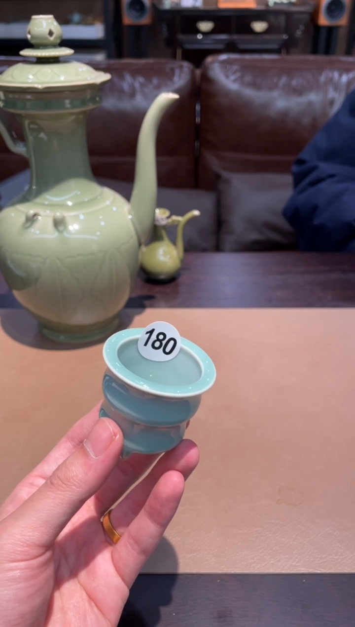 180窑承青瓷李生和三足炉