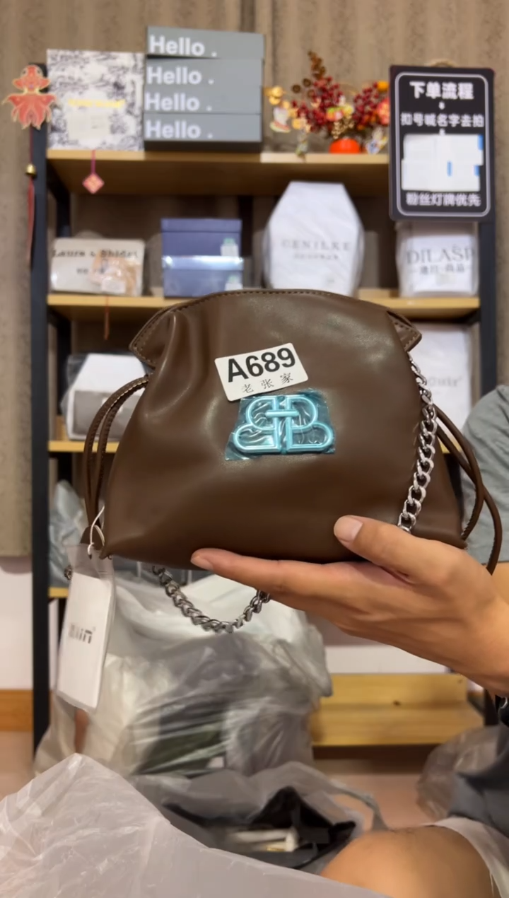 小牛剖层皮革老张家女包689