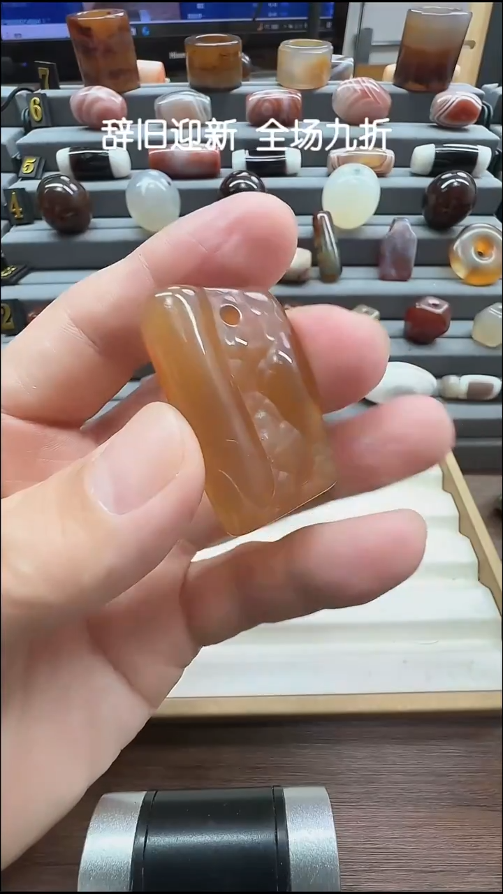 未镶嵌颈饰玛瑙/玉髓玛瑙40*26