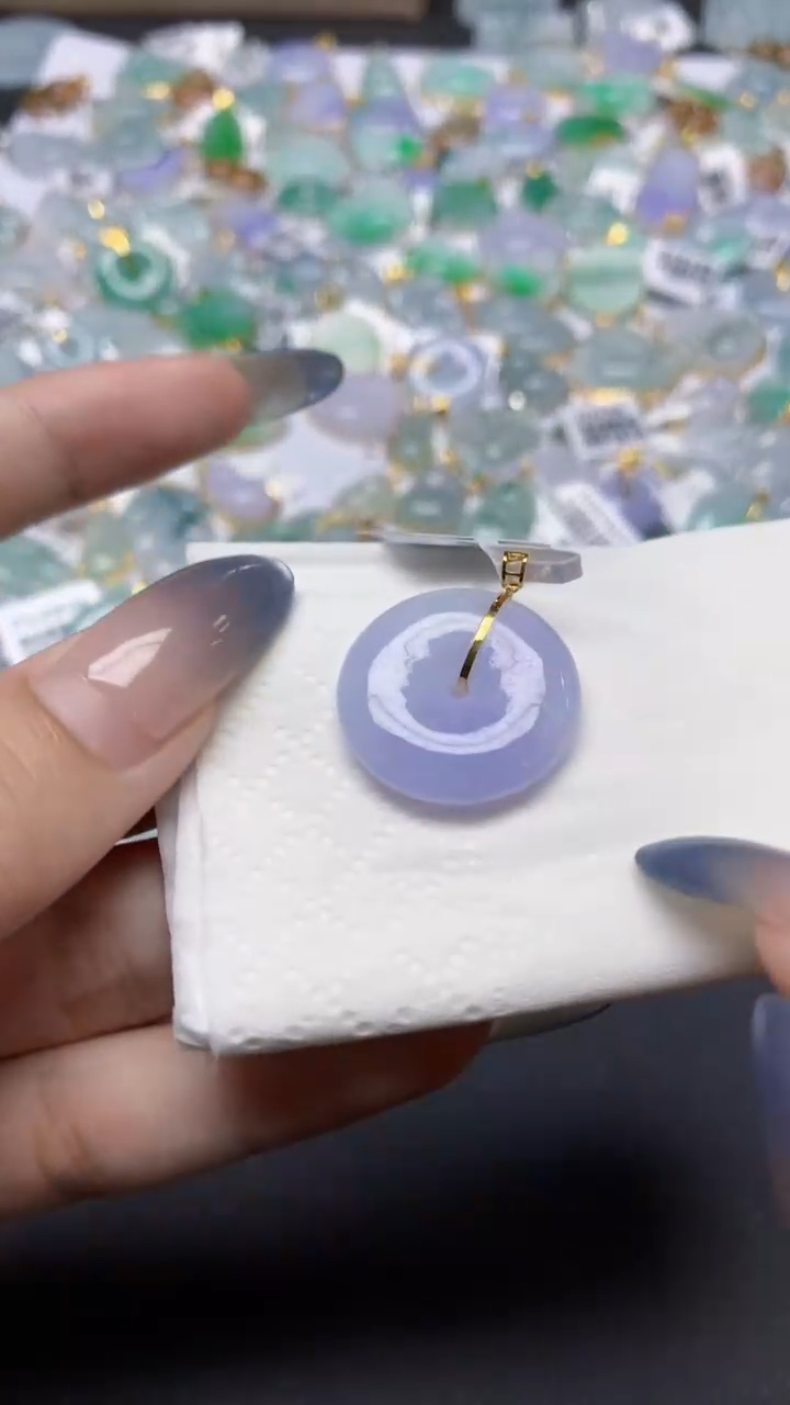 翡翠18K金镶嵌颈饰天然a货翡翠