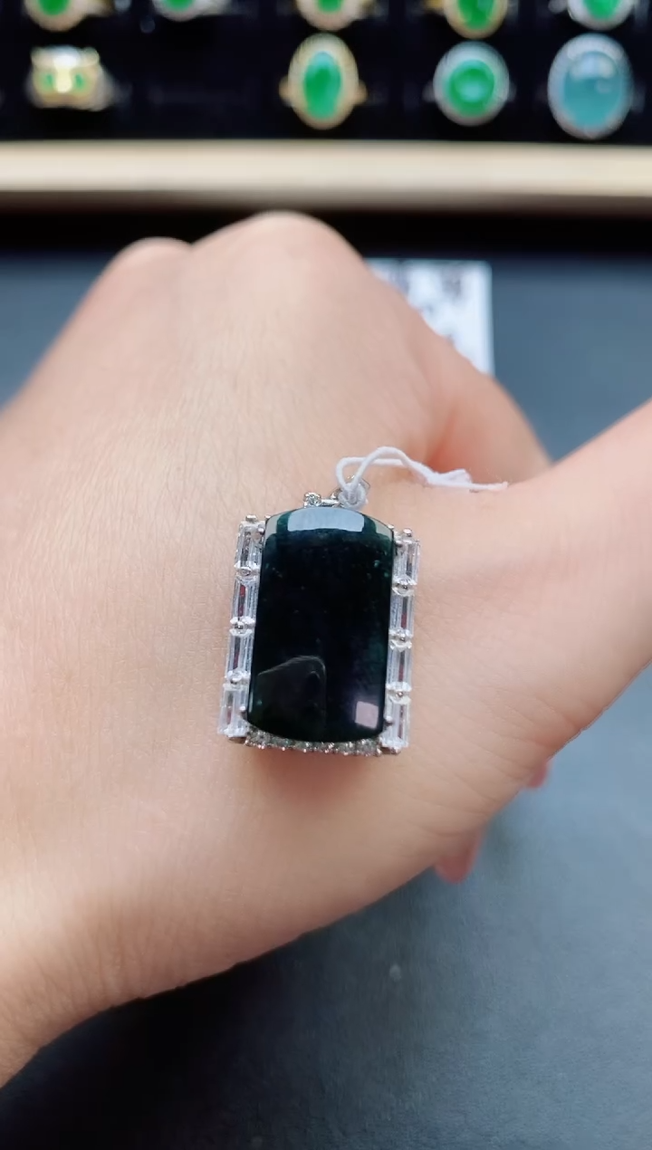 翡翠银S925镶嵌吊坠(赠链)31231