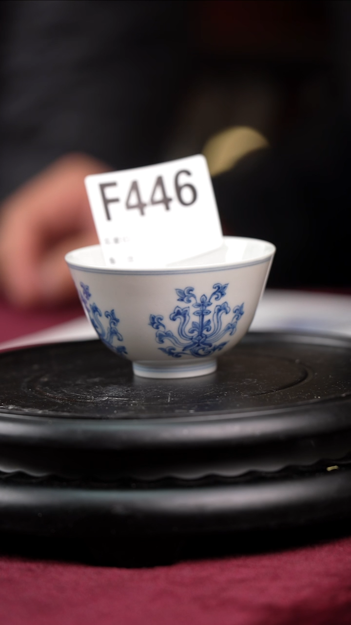 【闪购商品】摆件景德镇陶瓷压手杯446