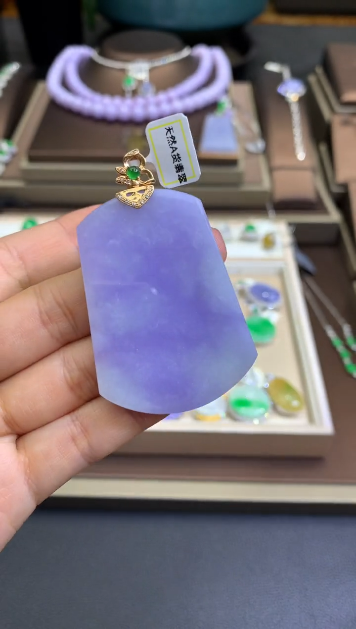 【闪购商品】翡翠挂件18K金镶嵌翡翠A货